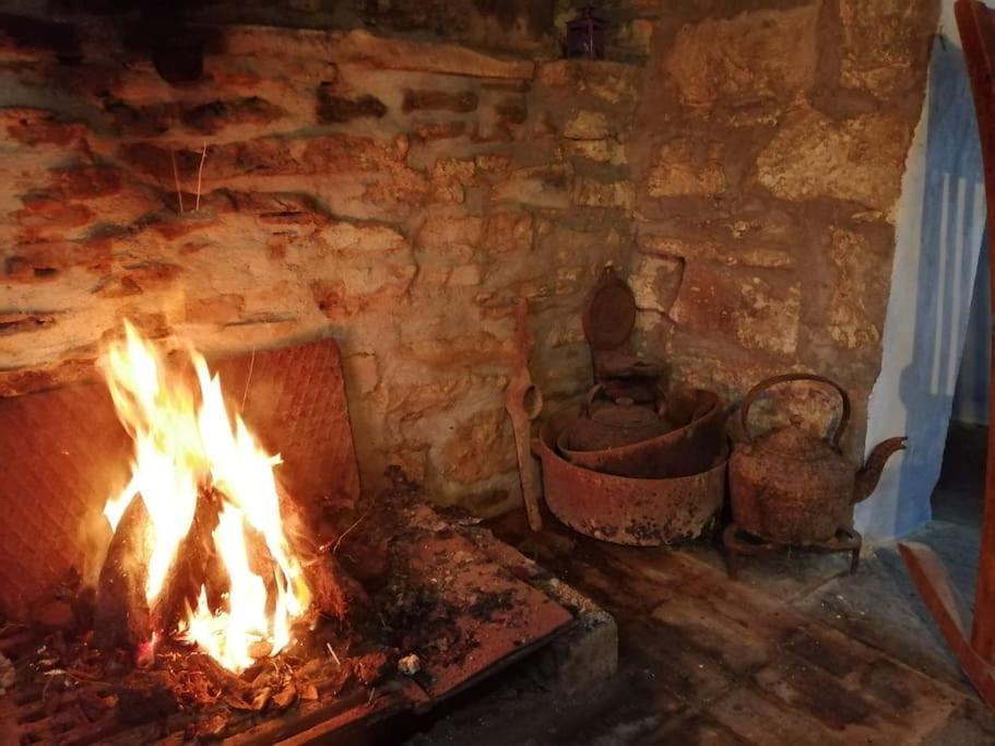 -Going Back In Time- 200 Year Old Farmhouse Creegh Экстерьер фото